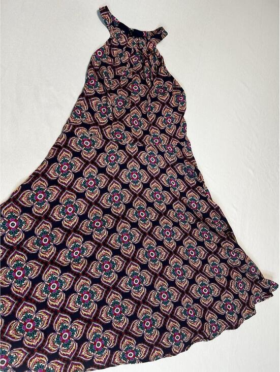 Express Dresses & Skirts - Express Halter Maxi Dress Size 4 Navy Medallion Floral Print Lined NWT
